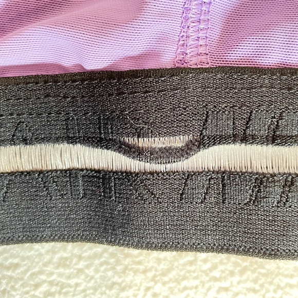 LAST CHANCE, BUYNOW! EUC Nike Women's Air Mesh Sports Bra in Purple Size S - Picture 5 of 7